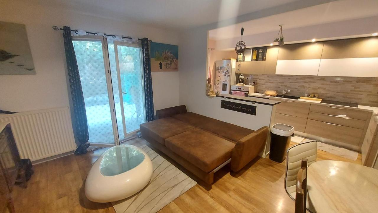 Au Pagnol Apartment โอบาญ ภายนอก รูปภาพ