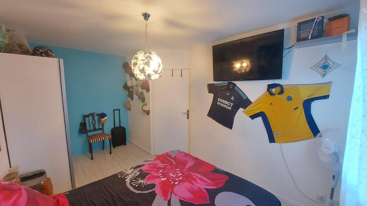 Au Pagnol Apartment โอบาญ ภายนอก รูปภาพ